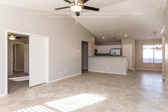 2260 W Hayden Peak Dr in San Tan Valley, AZ - Building Photo - Building Photo