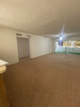1510 NE 12th Ter, Unit E-13 in Jensen Beach, FL - Building Photo - Building Photo