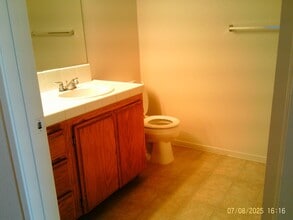 4502 Pebble Creek Dr in Bakersfield, CA - Building Photo - Building Photo