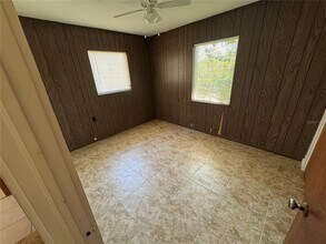 242 Cedar St in Englewood, FL - Building Photo - Building Photo