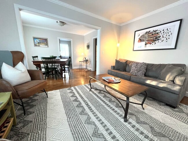 property at 9 N 6th St