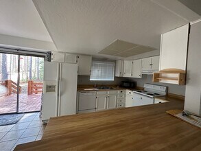 638 Grizzly Mountain Dr in South Lake Tahoe, CA - Building Photo - Building Photo