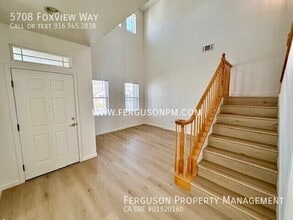 5708 Foxview Way in Elk Grove, CA - Building Photo - Building Photo