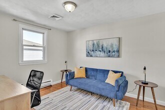 74-76-76 Dunboy St in Boston, MA - Building Photo - Building Photo