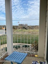 260 Ocean Ave, Unit A18 in Sea Bright, NJ - Foto de edificio - Building Photo