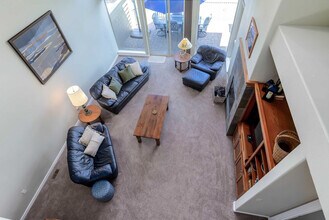 10576 Village Loop in Redmond, OR - Building Photo - Building Photo