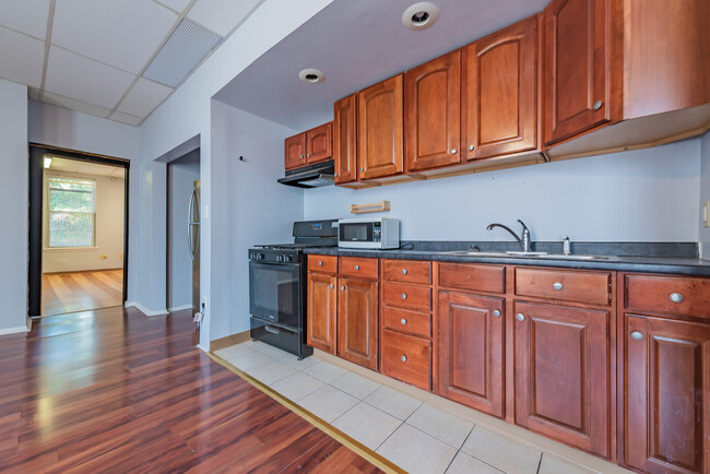 property at 104 N Graham St
