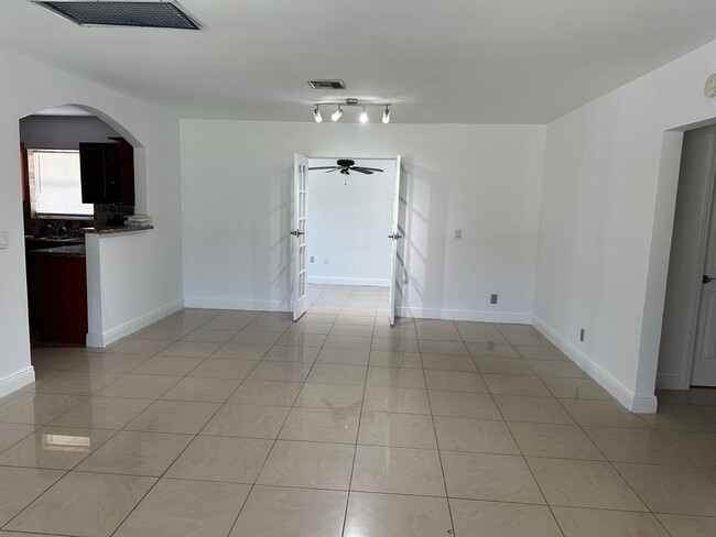 505 Cortez Ln in Delray Beach, FL - Building Photo - Building Photo