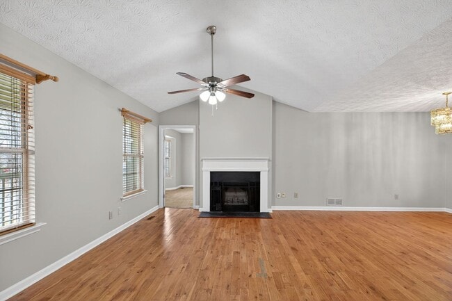 331 Thornbrooke Dr in Hiram, GA - Building Photo - Building Photo