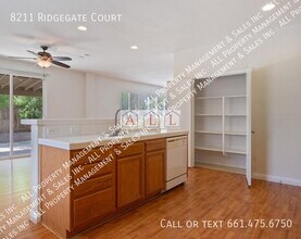 8211 Ridgegate Ct in Bakersfield, CA - Building Photo - Building Photo
