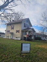 744 Silvercrest Ave in Akron, OH - Building Photo