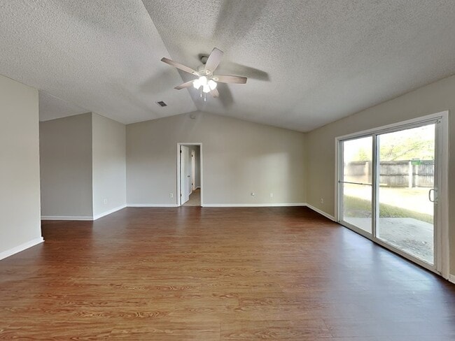 7103 Swamp Flower Dr N in Jacksonville, FL - Building Photo - Building Photo