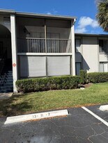 1322 S Pine Ridge Cir, Unit B2 in Sanford, FL - Building Photo