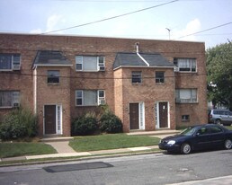 2137-2141 Forrester Ave in Holmes, PA - Building Photo