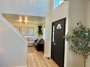 305 E Inglewood Dr in Moses Lake, WA - Building Photo - Building Photo