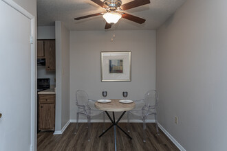 The Canopy in Little Rock, AR - Foto de edificio - Interior Photo