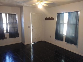 1723 SW 68th Terrace in Gainesville, FL - Building Photo - Building Photo