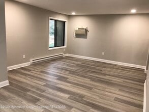 149 Amberly Dr in Englishtown, NJ - Building Photo - Building Photo
