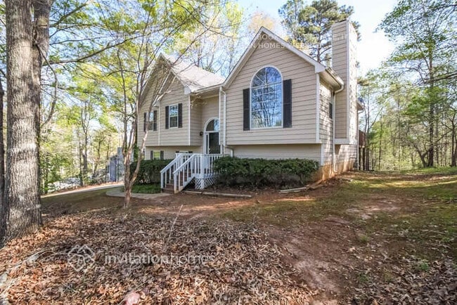 1718 Independence Dr in Douglasville, GA - Foto de edificio - Building Photo