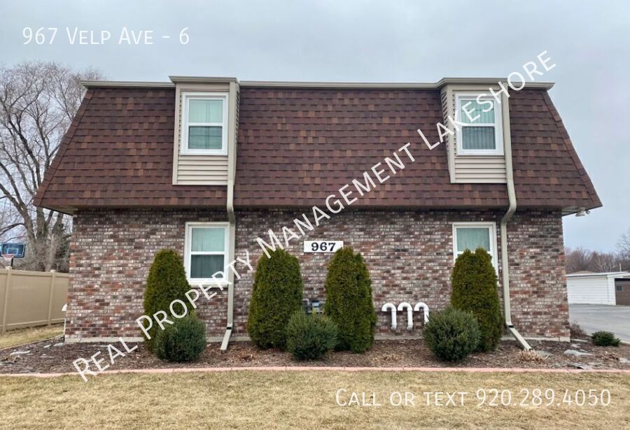 967 Velp Ave in Green Bay, WI - Building Photo