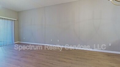 3907 Summer Grove Way N in Jacksonville, FL - Building Photo - Building Photo