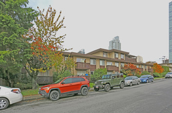 Delmonico Apartments in Burnaby, BC - Building Photo - Building Photo