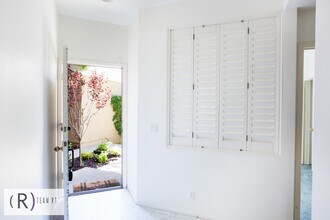 72 Vassar Aisle in Irvine, CA - Building Photo - Building Photo