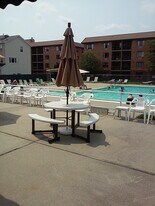 171 Wellington Ct in Staten Island, NY - Building Photo