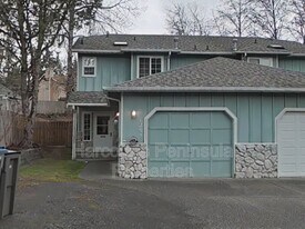 1284 Danskin Ln NW in Silverdale, WA - Building Photo