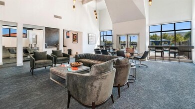 Mesa Station Apartments in Mesa, AZ - Foto de edificio - Building Photo