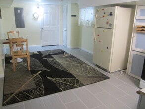 3307 40th Ave, Unit Basement in Brentwood, MD - Building Photo - Building Photo