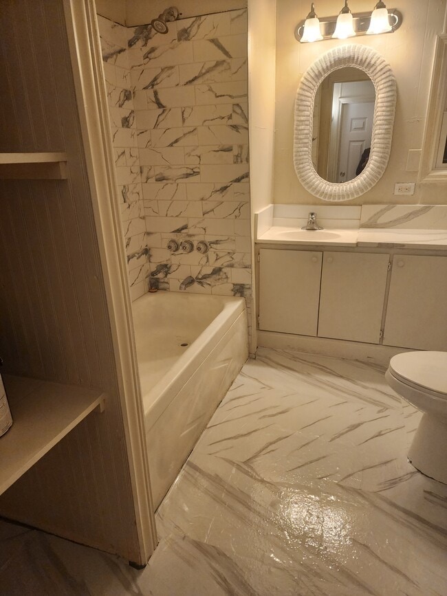 4106 Rhine St in Sarasota, FL - Building Photo - Building Photo