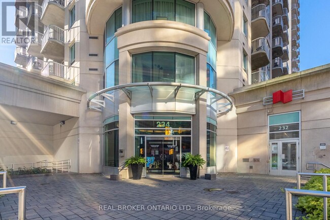234-234 Rideau St in Ottawa, ON - Building Photo - Building Photo