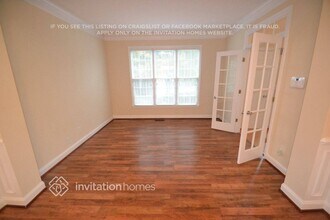 5785 Vinings Retreat Way SW in Mableton, GA - Building Photo - Building Photo