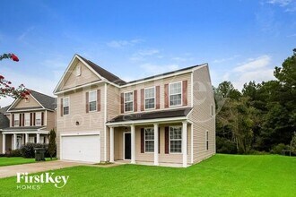 571 English Oak Cir in Moncks Corner, SC - Building Photo - Building Photo