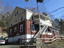 434 N Main St in Seymour, CT - Building Photo