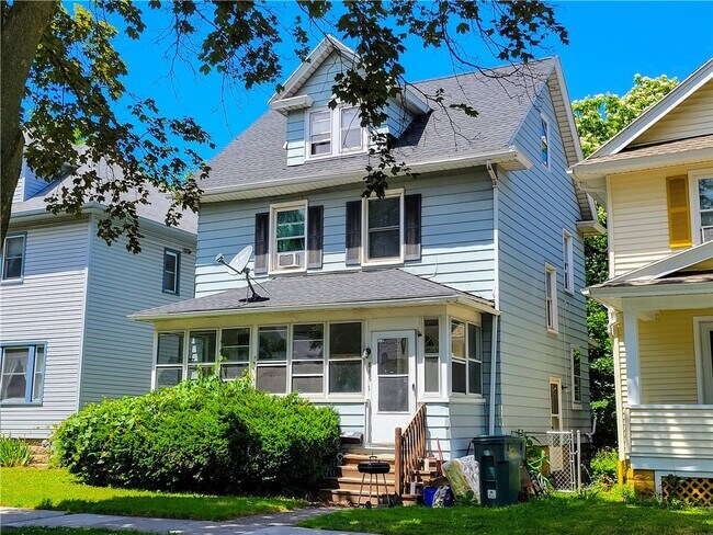 816 Flower City Park in Rochester, NY - Building Photo - Building Photo