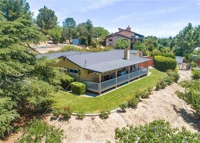 740 Tanner Dr in Paso Robles, CA - Building Photo