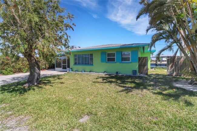 property at 2567 Cay Cove