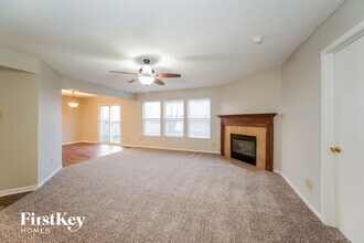 2282 Hampton Dr in Franklin, IN - Building Photo - Building Photo