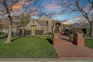 1511 Middleton St in Hanford, CA - Building Photo