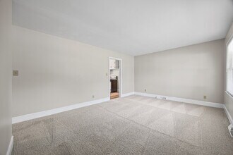 4827 Harcourt Ln in Charlotte, NC - Building Photo - Building Photo