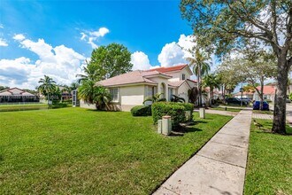 18866 SW 28th Ct in Miramar, FL - Building Photo - Building Photo