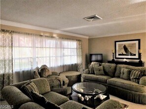 4479 Lakewood Blvd in Naples, FL - Building Photo - Building Photo