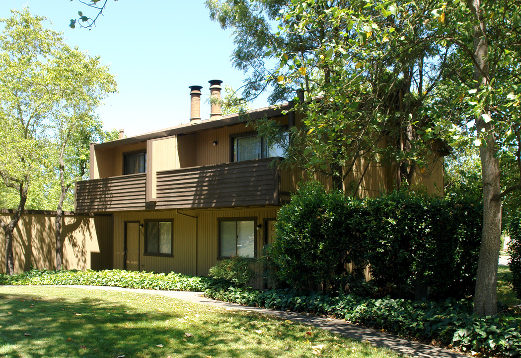 1701-1703 W 3rd St in Santa Rosa, CA - Building Photo