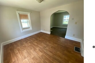 1318 Leroy St in Jackson, MI - Building Photo - Building Photo