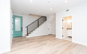 3353 Tyler St in Carlsbad, CA - Building Photo - Building Photo