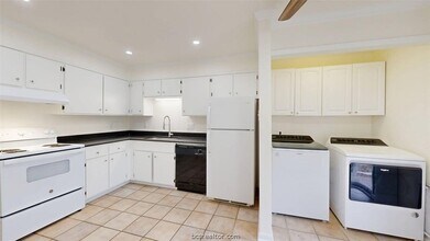 1603 Cloverdale Ct in College Station, TX - Building Photo - Building Photo