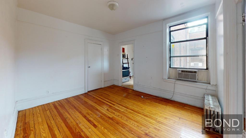356 S 1st St in Brooklyn, NY - Building Photo