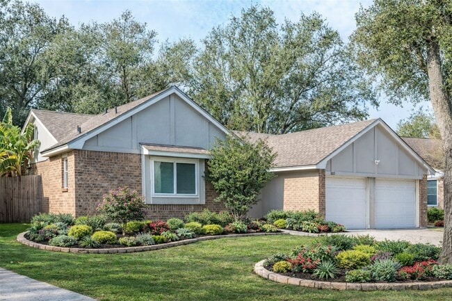 property at 303 Knoll Forest Dr